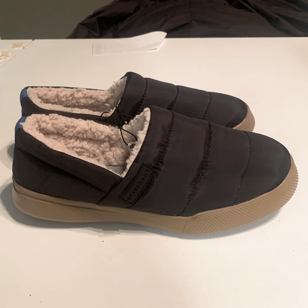 Dluxe by Dearborn Women’s Slippers, Size 9-10